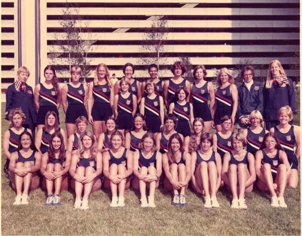 Group photo of the 1976 US Women's Rowing Team
